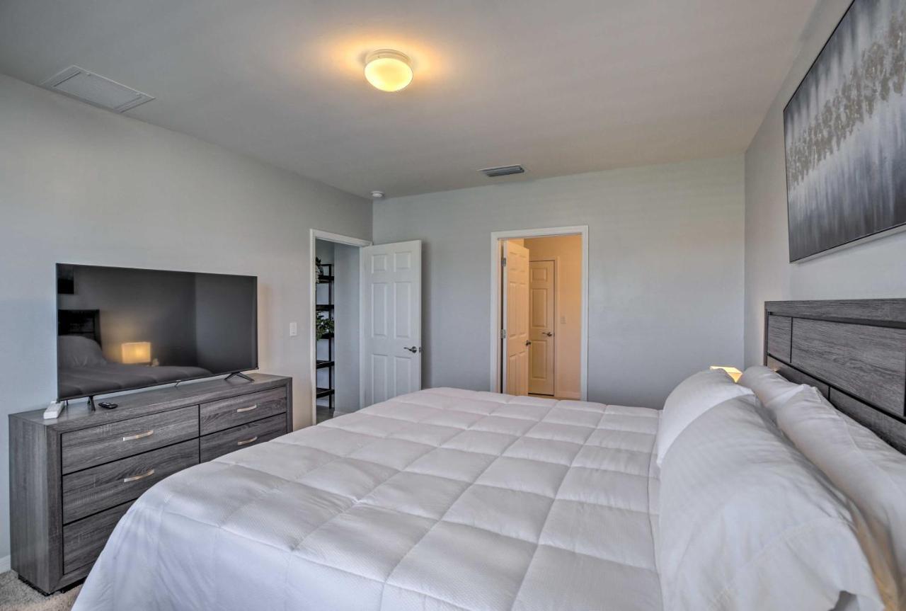 Modern Home With Heated Pool, 3 Mi To Beach Cape Coral Buitenkant foto
